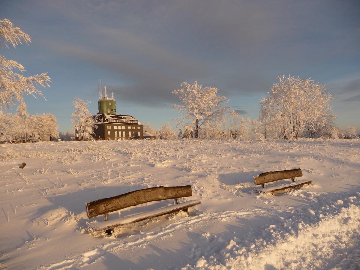 Berghotel Hoher Knochen Винтерберг Экстерьер фото